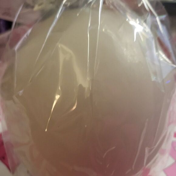 Sugar Skull Candle by Mortar & Bone - Picture 6 of 9